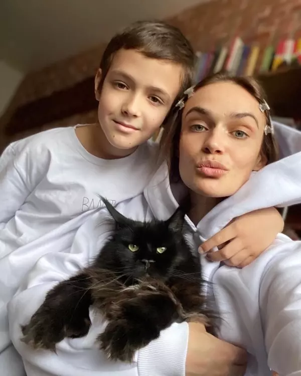 Телеведущая и ее сын Богдан Малакеев